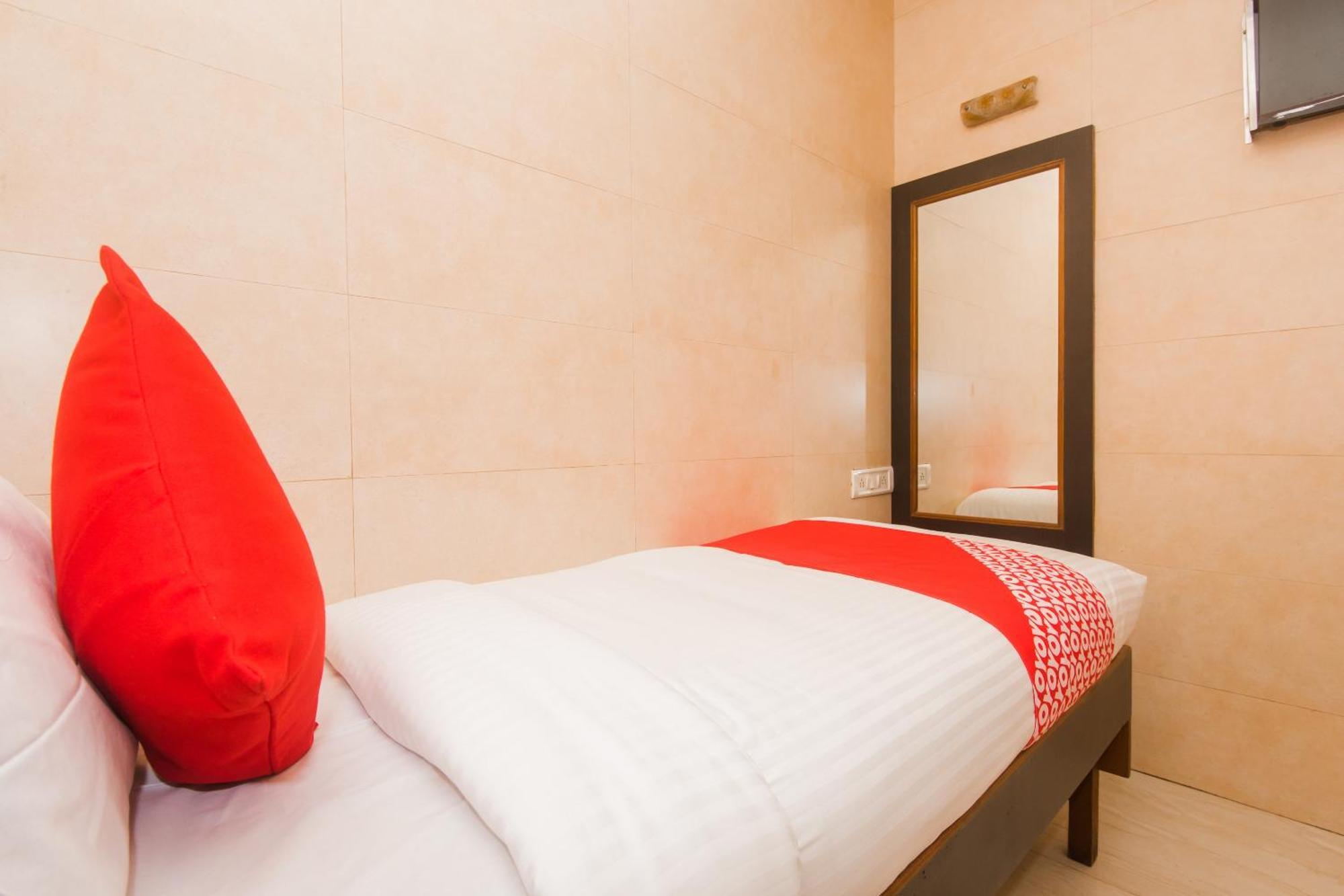 Hotel O Kamal Мумбаи Экстерьер фото